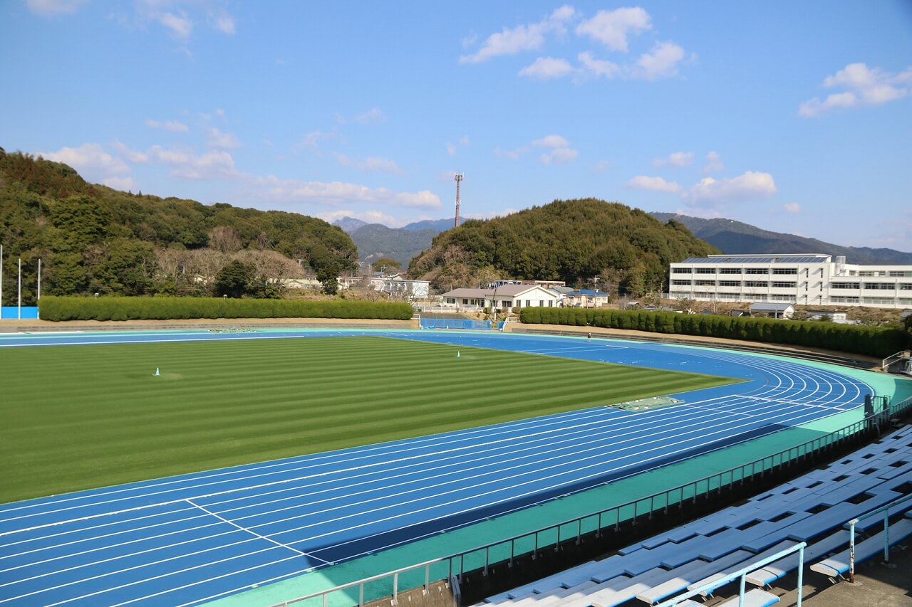 西階運動公園